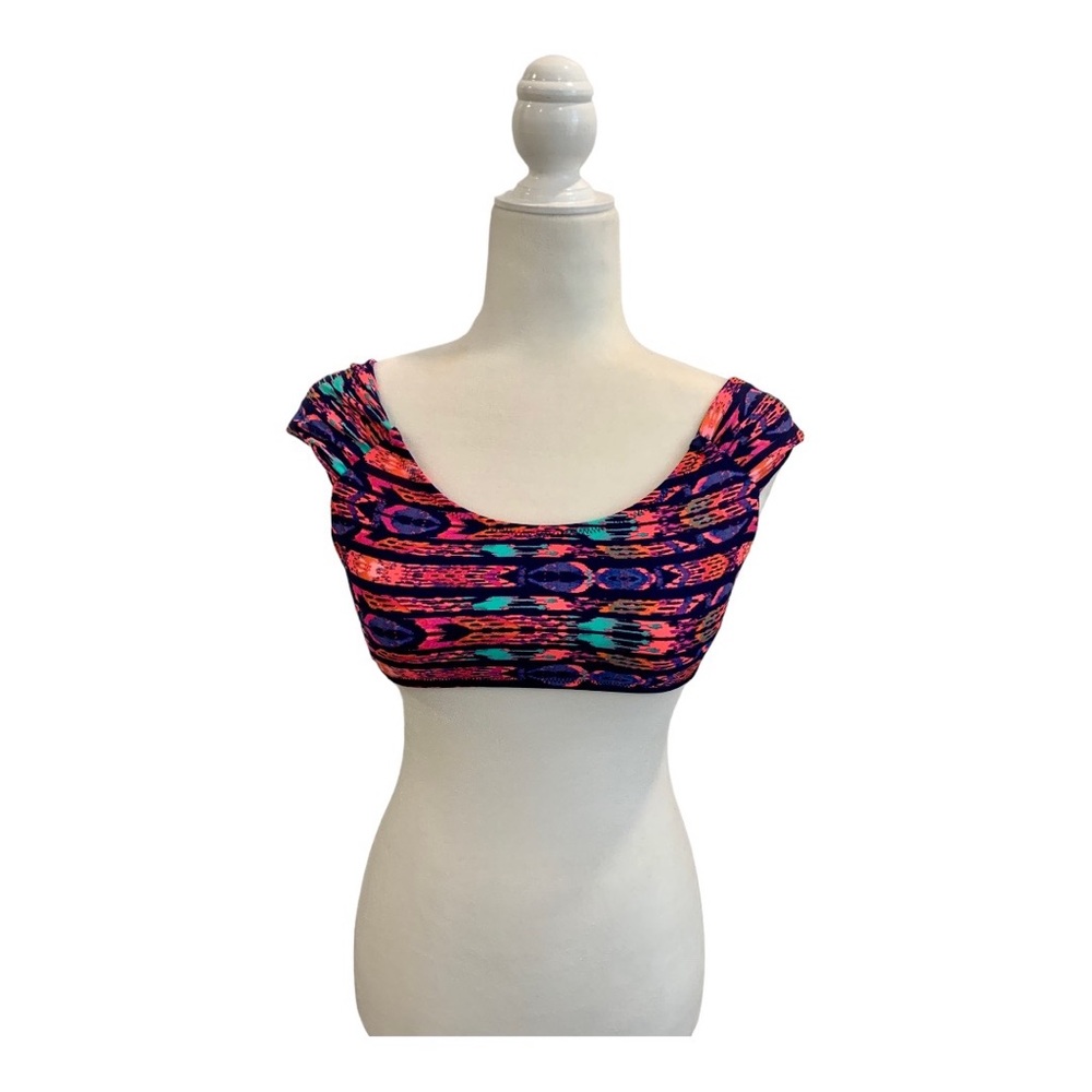 Raisins brand bikini top size medium. NWOT